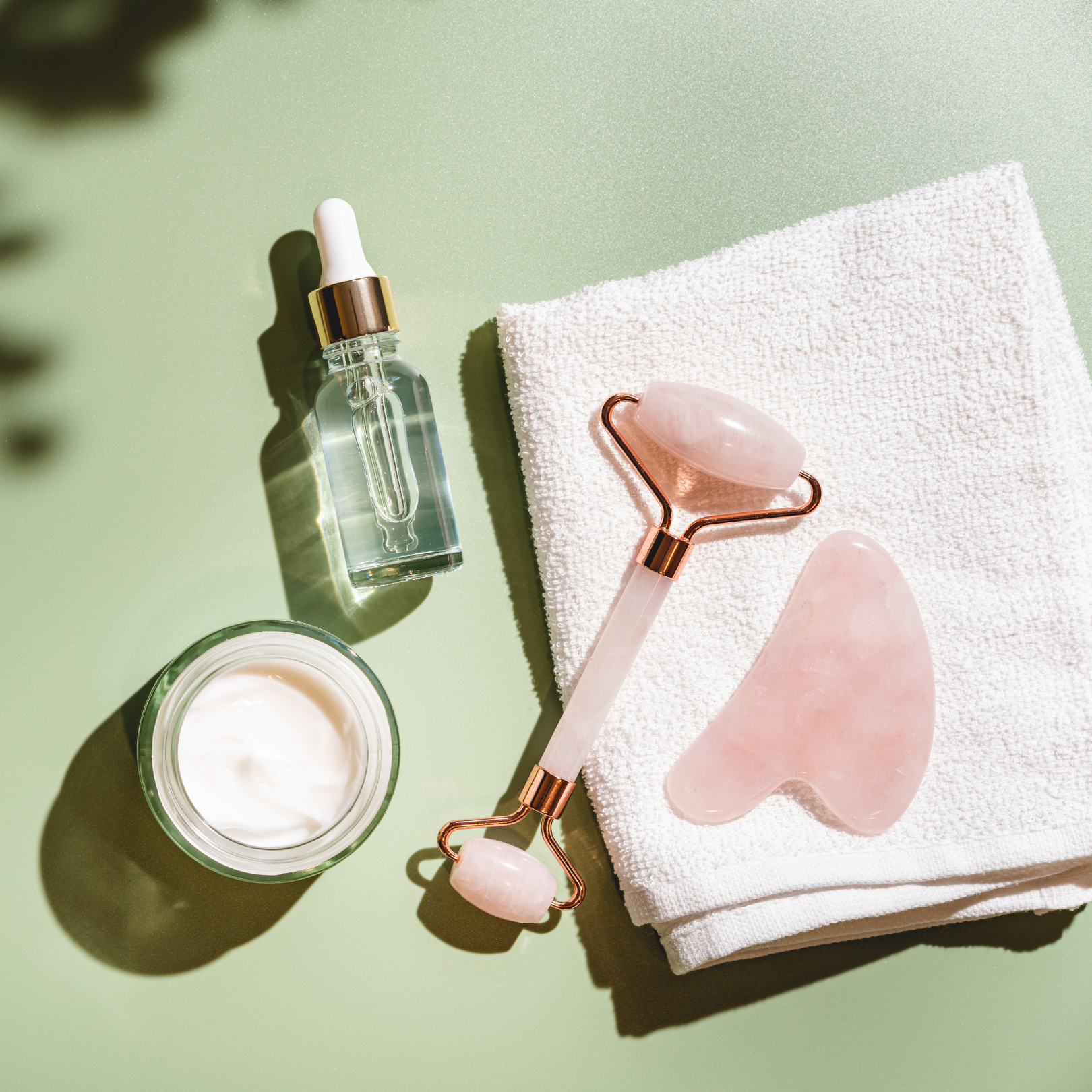 Gua Sha Ansikt – Lifting Massasje Verktøy i Quartz & Jade | Hudpleie Norge